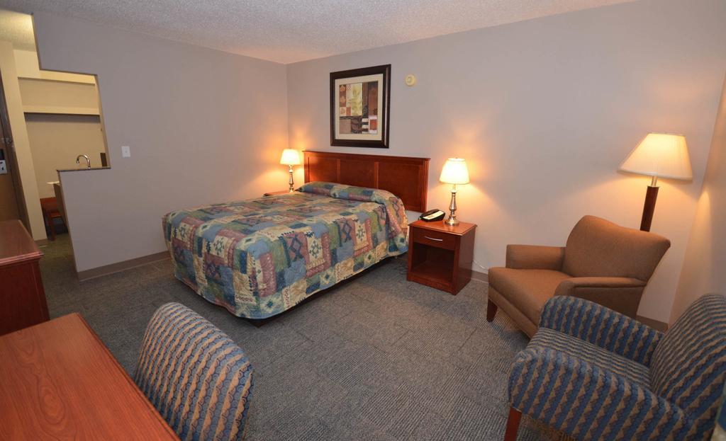 Travelodge Hanna Canada Grey Exteriér fotografie
