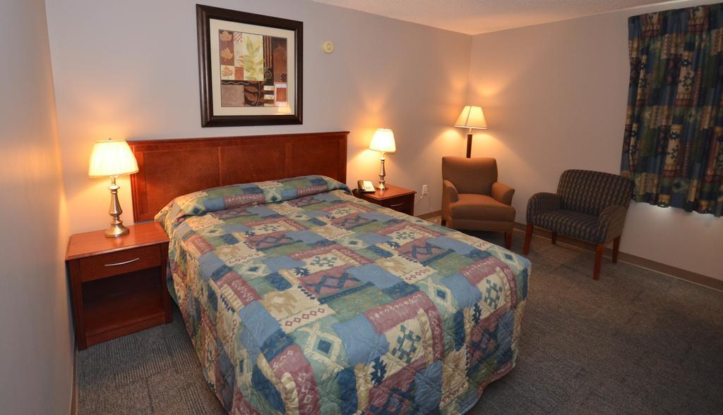 Travelodge Hanna Canada Grey Exteriér fotografie